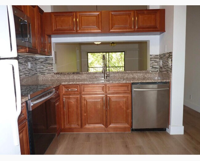 Foto del edificio - 3130 Millwood Terrace