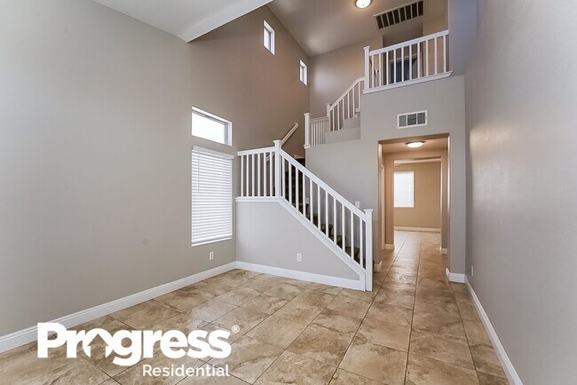 Building Photo - 4626 English Lavender Ave