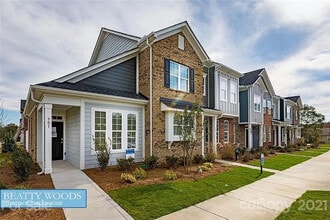 Building Photo - Room in Townhome on Beatty Woods Dr