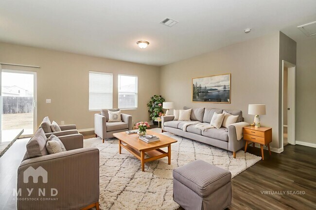 Foto del edificio - 12612 Henry Clay Dr