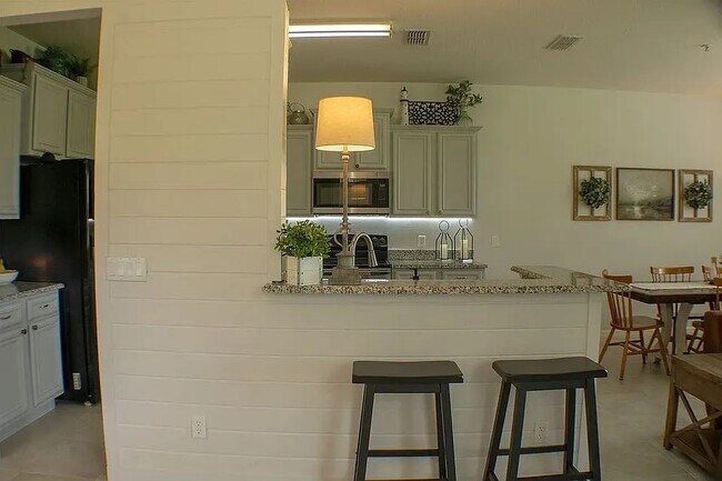 Foto del edificio - 2341 Betsy Ross Ln