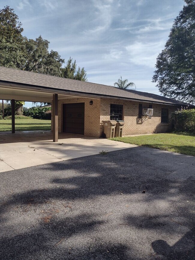 Foto del edificio - Furnished apartment