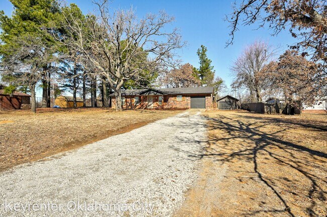 Building Photo - 3 br, 1.5 bath House - 14333 Forest Ln