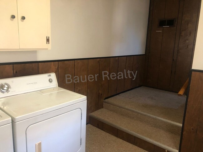 Foto del edificio - Two Bedroom Near Ashland University