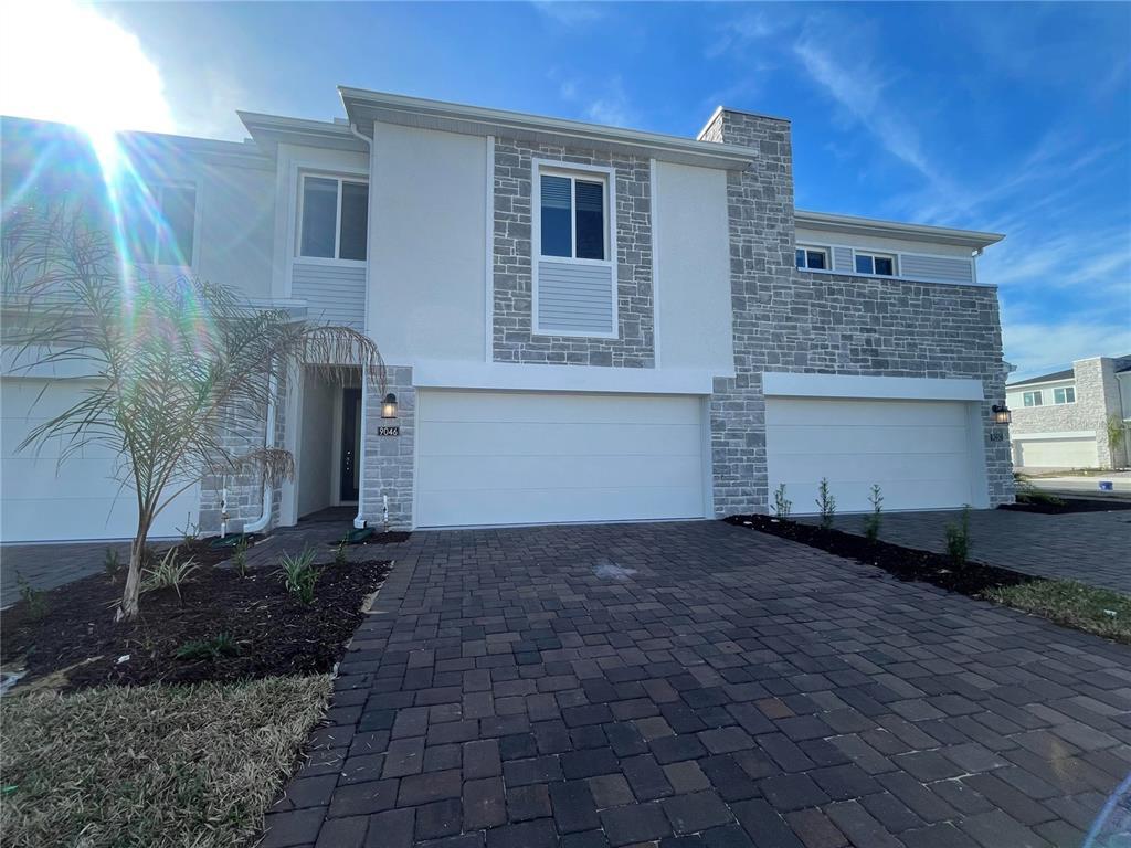 Foto principal - 9046 Mulligan Is Ln