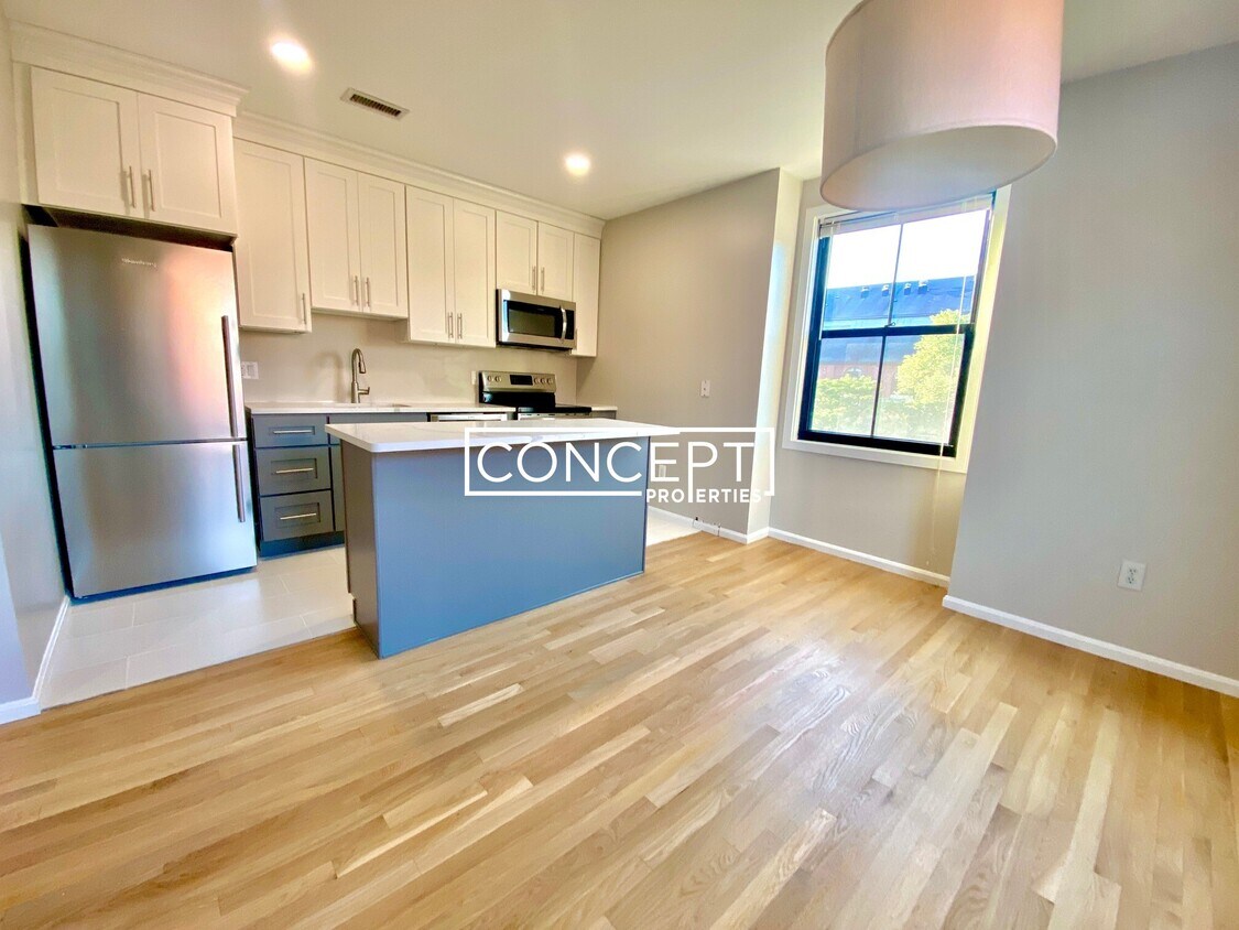 Foto principal - 151 W Brookline St