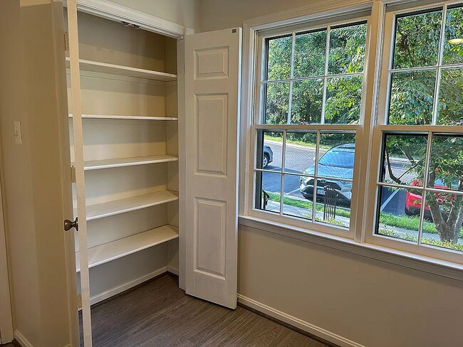 Building Photo - 5849 Rockdale Ct