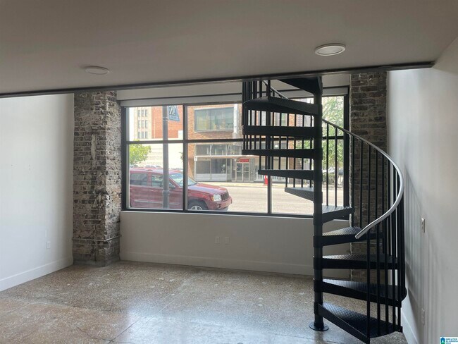 Building Photo - 1801 2nd Ave N