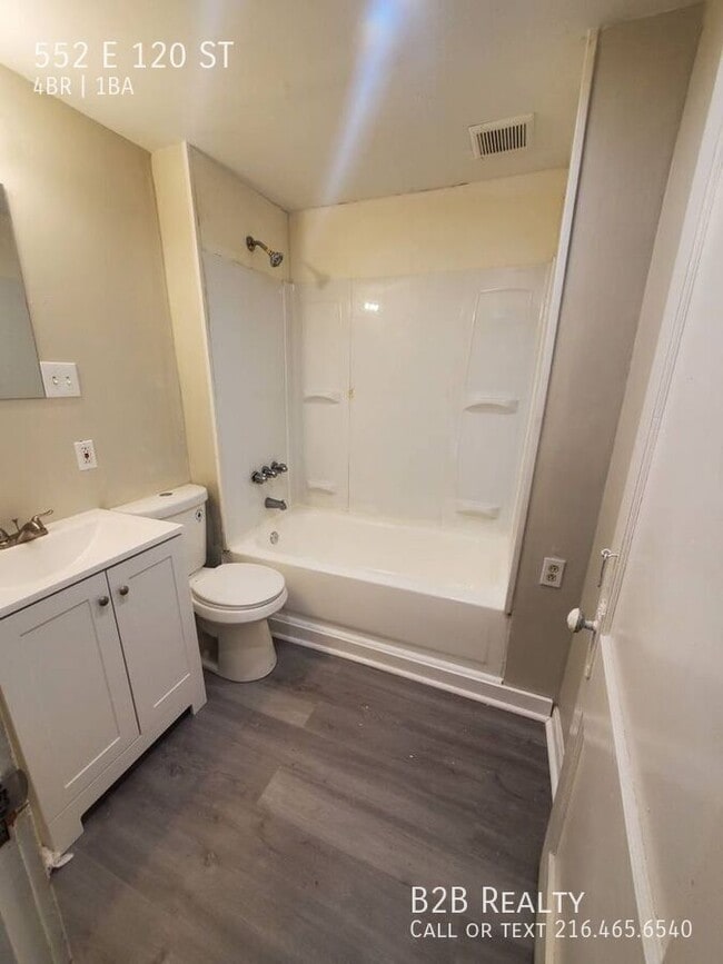 Foto del edificio - 552 E 120th St