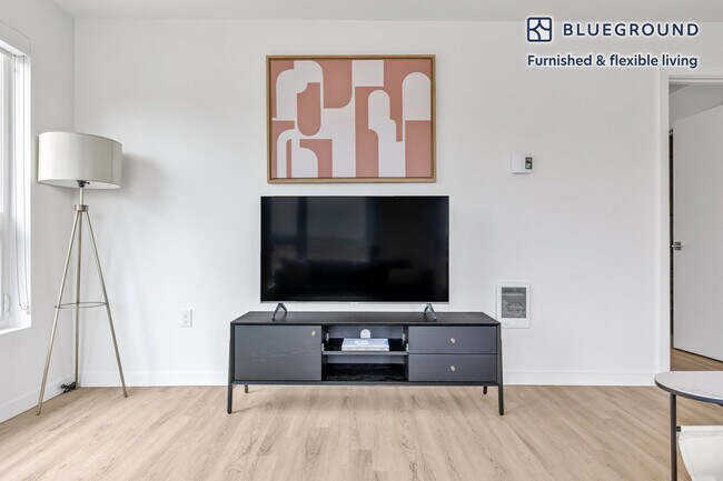 Foto del edificio - 2615 25th Ave S