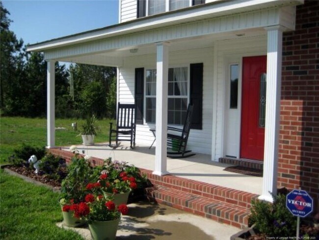Building Photo - 242 Checkmate Ct