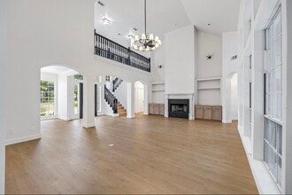 Building Photo - 6650 Camptown Cir