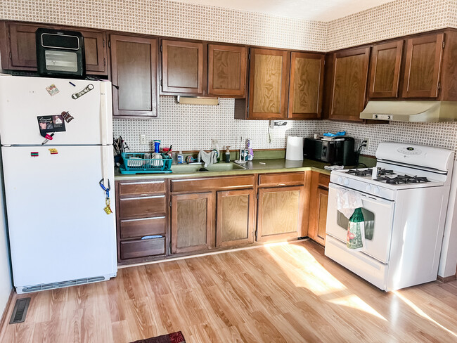 Kitchen - 5229 Rule Rd