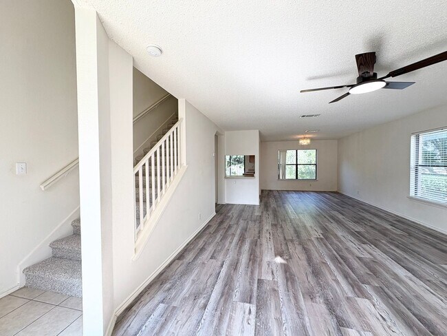 Building Photo - 8332 Montoya Cir