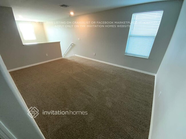 Building Photo - 2258 Jungle Dr