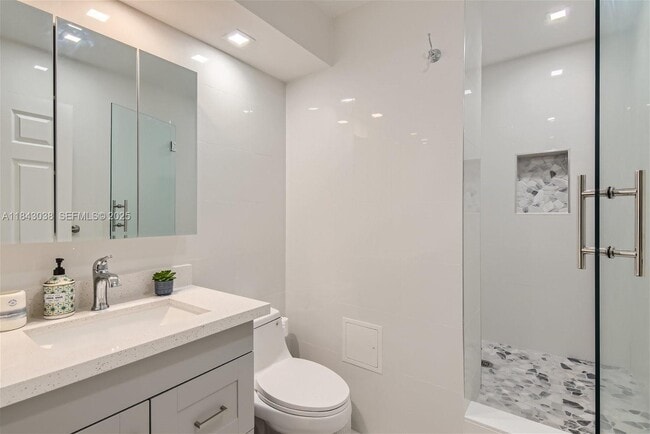 Foto del edificio - 2501 S Ocean Dr