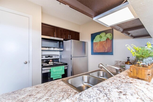 Building Photo - 707 El Dorado Boulevard Unit 2101