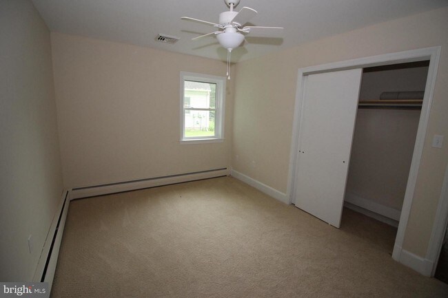 Foto del edificio - 26339 Tunis Mills Rd