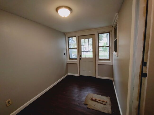 Building Photo - 175 Long Acre Rd