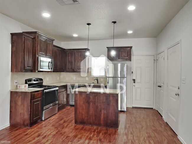 Foto del edificio - 3 br, 2.5 bath House - 613 Picnic Ct