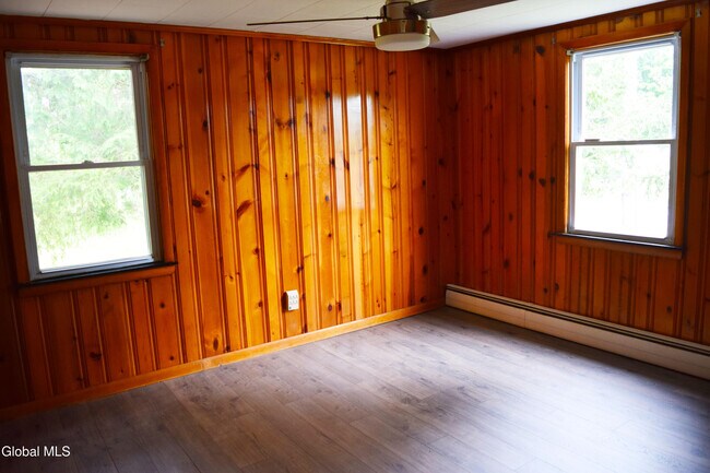 Foto del edificio - 1294 County Route 403