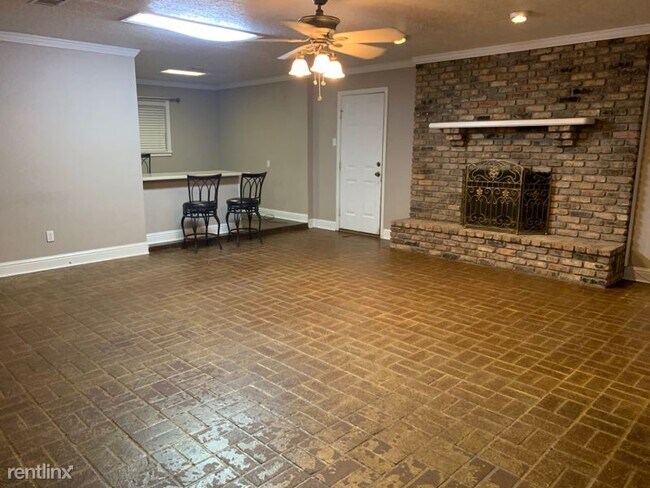 Foto del edificio - 3 br, 2 bath House - 13109 Windsor Porte