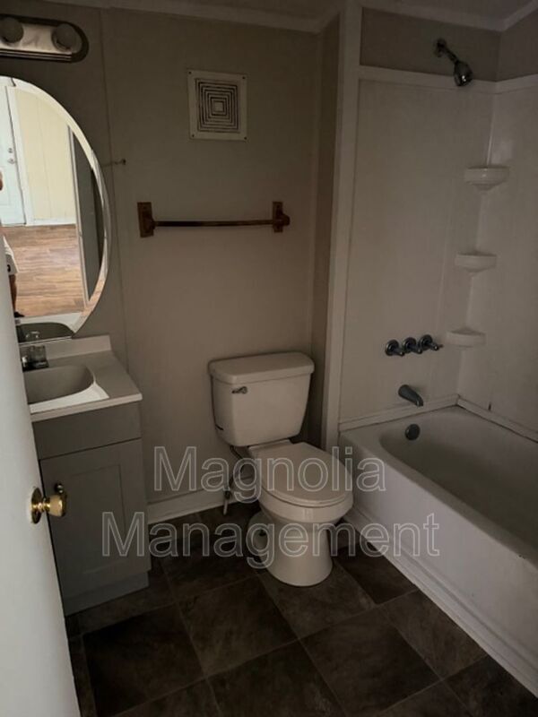 Foto del edificio - 359 Davis St