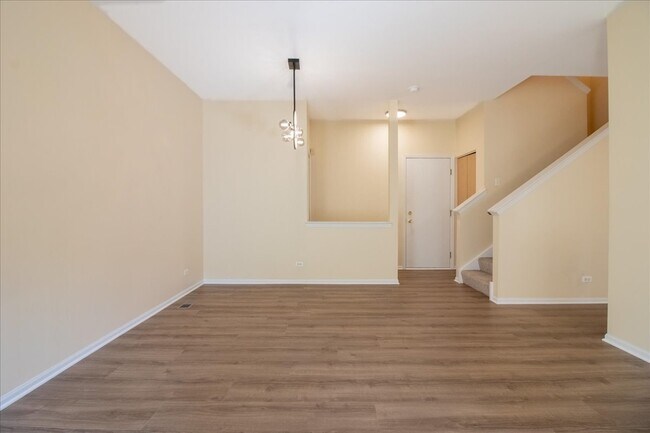 Foto del edificio - 2306 Reflections Dr