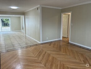Building Photo - 2031 Arctic St