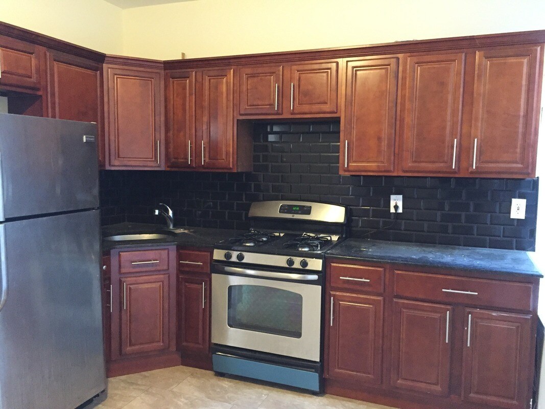 Foto principal - 1211 Nostrand Ave