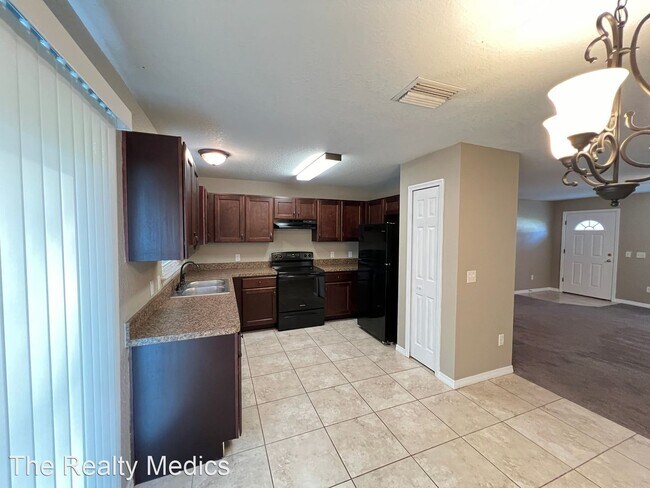 Building Photo - 3 br, 2 bath House - 4204 SE 134th St