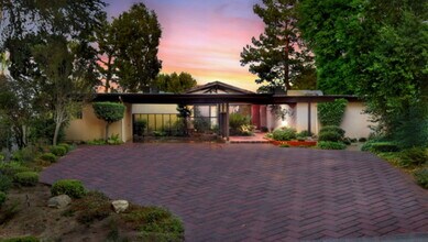 Building Photo - 18706 Edleen Dr