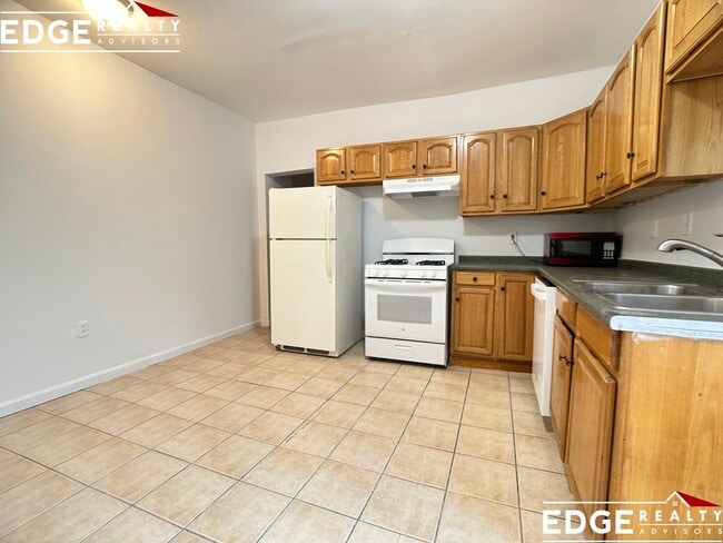 Photo - 160 Strathmore Rd Apartment