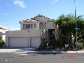 Building Photo - 445 W Pecan Pl