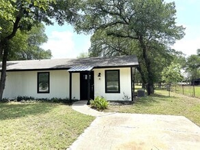 Building Photo - 1558 Lovers Ln