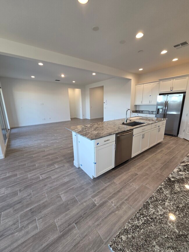 Foto del edificio - 23039 E Roundup Way