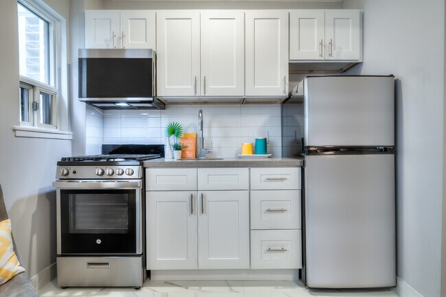 Photo du bâtiment - Brand New 1 Bedroom Apartment Available in Cabbagetown