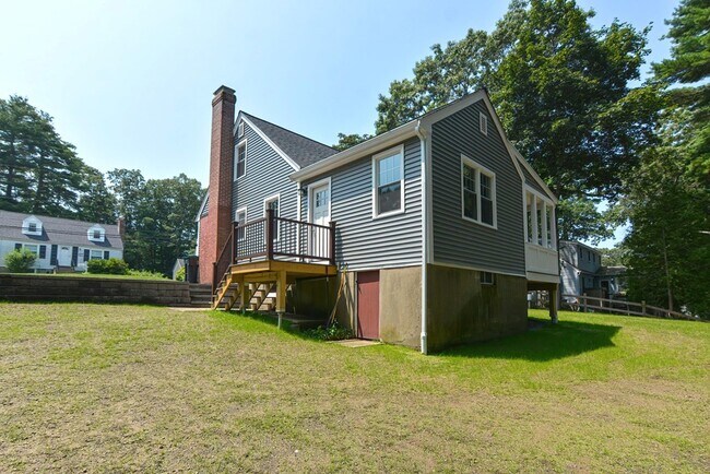 Building Photo - 13 MacArthur Rd