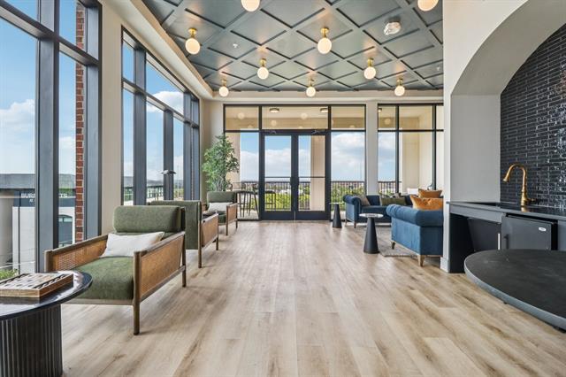 Foto del edificio - 405 N Ewing Ave