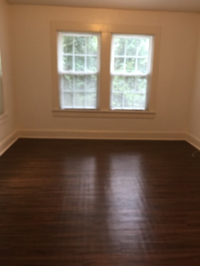Foto del edificio - Charming 1 bedroom apartment downtown