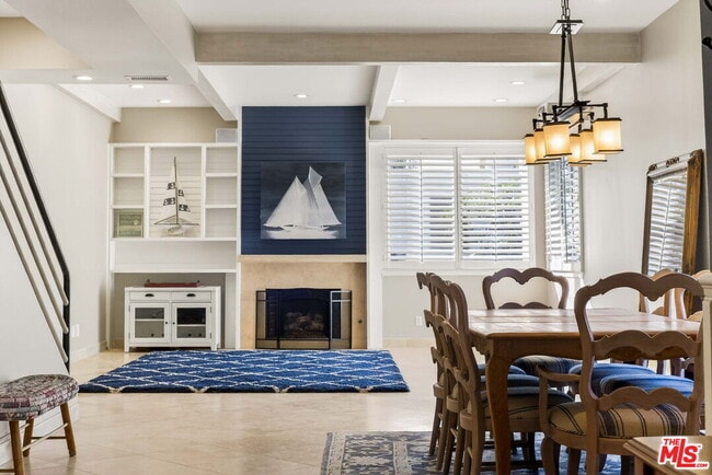 Building Photo - 30 Galleon St