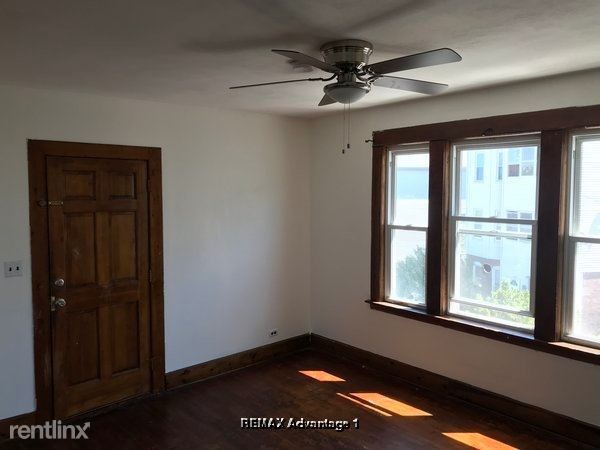 Building Photo - 3 br, 1 bath Apartment - 13 Groton Pl