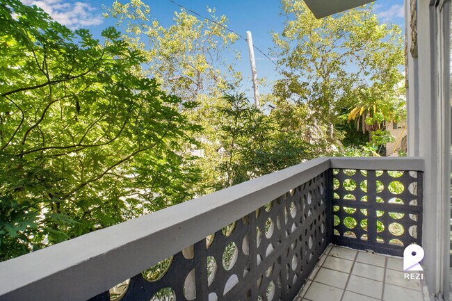Foto del edificio - 750 SW 5th St