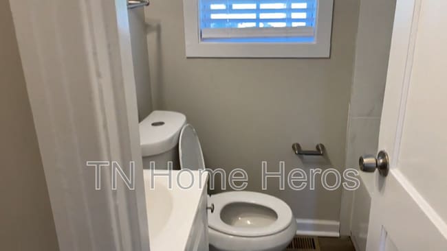 Foto del edificio - 2731 Ontario St