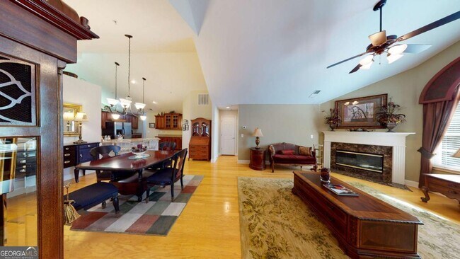 Building Photo - 100 Highlands Ridge Pl SE