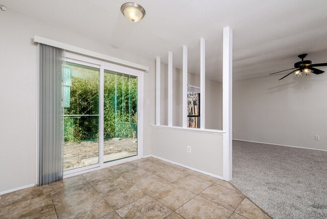 Foto del edificio - 7317 Knight Dr