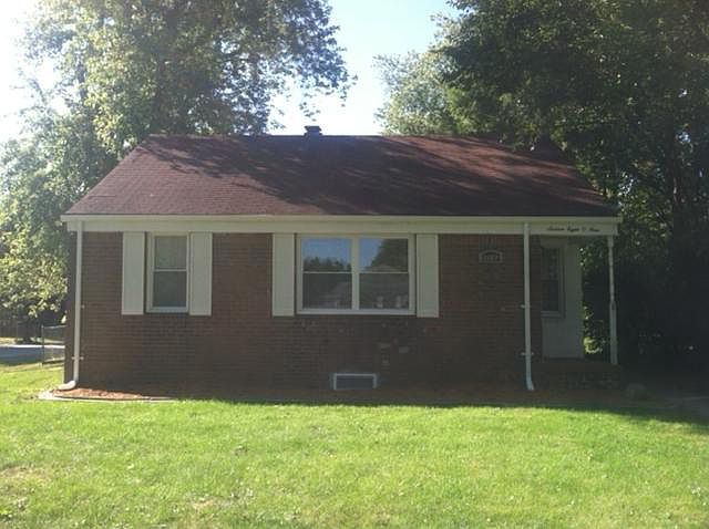 Foto principal - 16809 Brady St