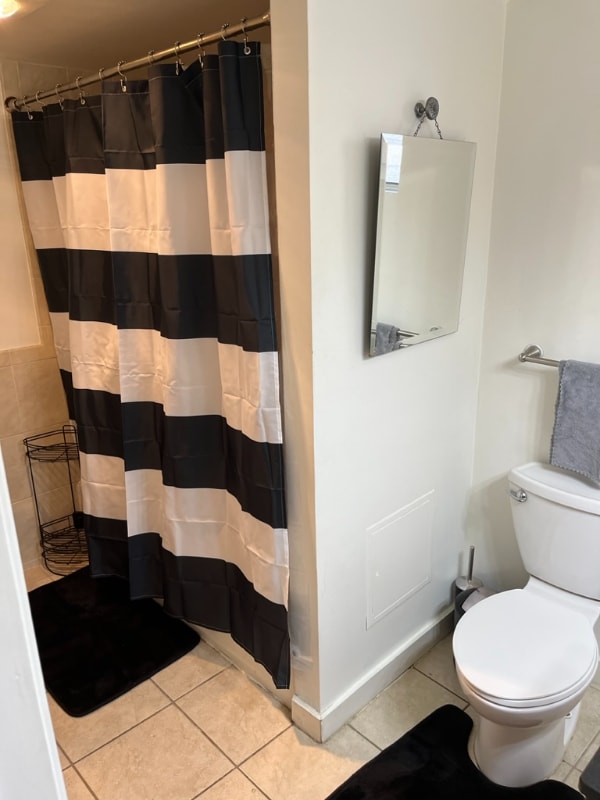 Building Photo - 1937 Gough St