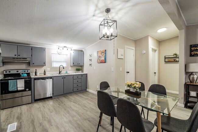 Foto del edificio - 113 Sunset Ridge