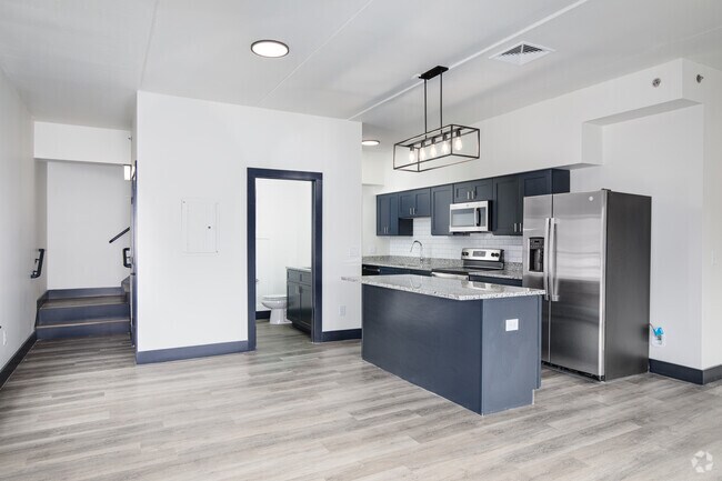 3HAB, 2BA - 1,300 pies cuadrados - 12th & Court Lofts